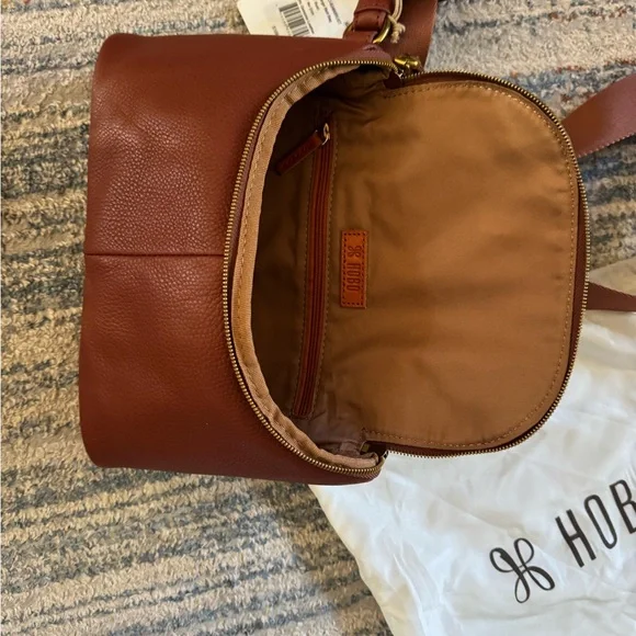 HOBO | Bags | Hobo Brown Leather Backpack With Classic  display picture 2